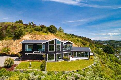 Photo of property in 8 City Heights, Maitai, Nelson, 7010