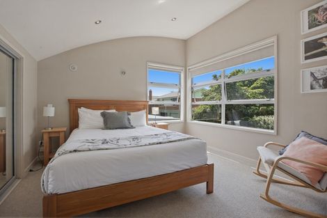 Photo of property in 32c Gilbert Street, New Plymouth, 4310
