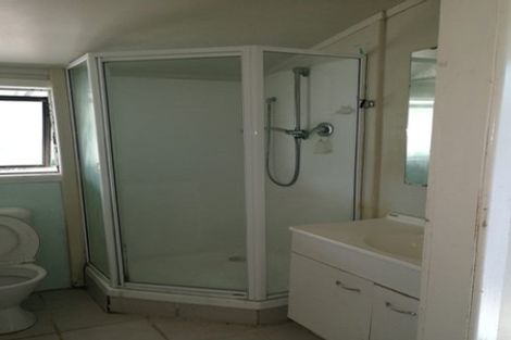 Photo of property in 162 Rathgar Road, Henderson, Auckland, 0610