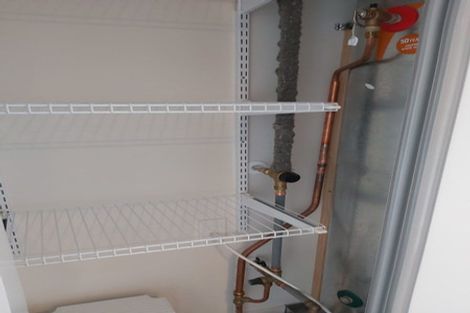 Photo of property in 80d Shakespeare Road, Waltham, Christchurch, 8023