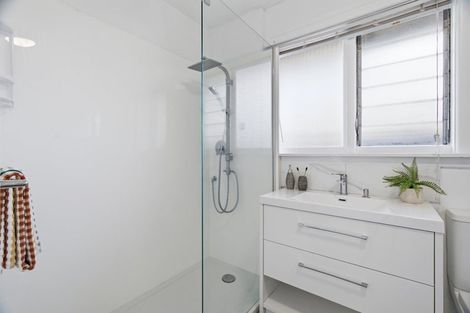 Photo of property in 3/7a Curletts Road, Sockburn, Christchurch, 8042