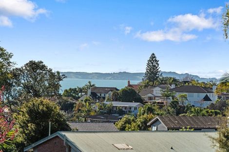 Photo of property in 42 Evelyn Road, Cockle Bay, Auckland, 2014