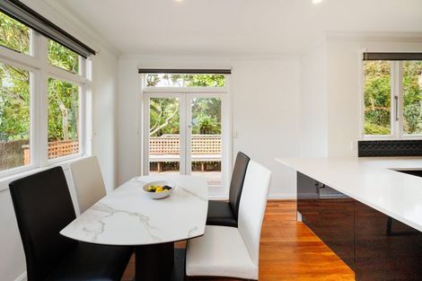 Photo of property in 230 Victoria Avenue, Hokowhitu, Palmerston North, 4410