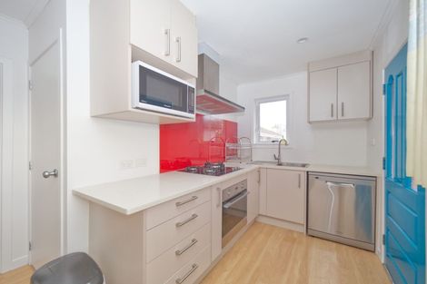 Photo of property in 1/456 Glenfield Road, Glenfield, Auckland, 0629