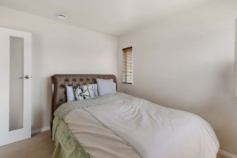 Photo of property in 14 Sheridan Terrace, Johnsonville, Wellington, 6037