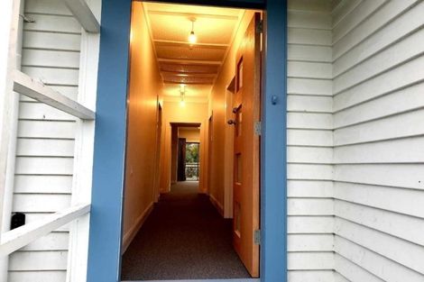 Photo of property in 826 Caroline Road, Mayfair, Hastings, 4122