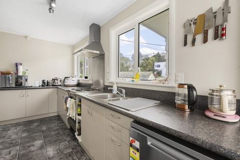 Photo of property in 122 Donald Street, Karori, Wellington, 6012