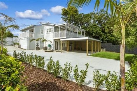 Photo of property in 12 Moore Street, Hillcrest, Auckland, 0627