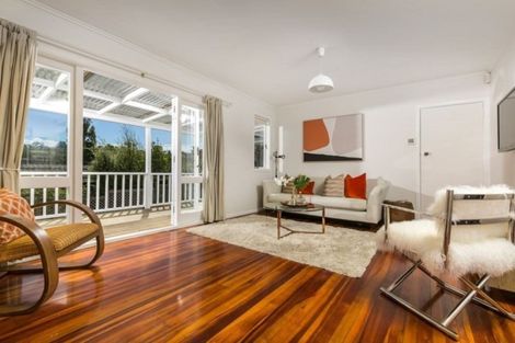 Photo of property in 2/18 Kenmure Avenue, Forrest Hill, Auckland, 0620