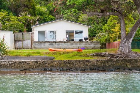 Photo of property in 3 Foster Avenue, Huia, Auckland, 0604