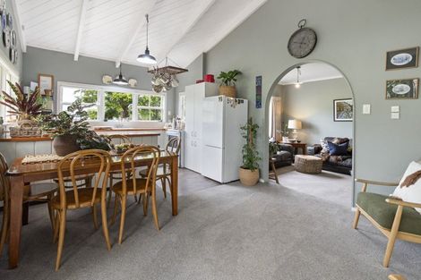 Photo of property in 80 Lethbridge Road, Feilding, 4779