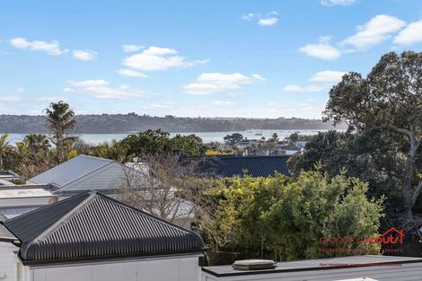 Photo of property in 213 Jervois Road, Herne Bay, Auckland, 1011