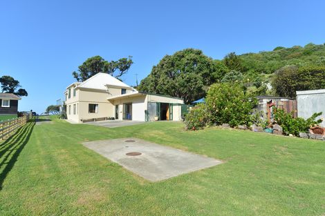 Photo of property in 1305c Matapouri Road, Matapouri, Whangarei, 0173