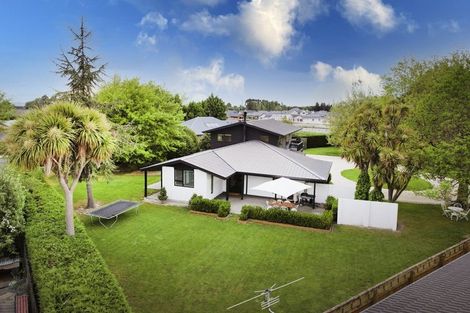 Photo of property in 48 Pentecost Road, Rangiora, 7400