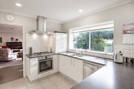 Photo of property in 5 Kingsgate Row, Havelock North, 4130