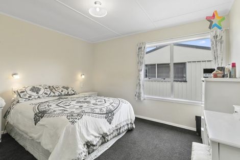 Photo of property in 10 Hunt Street, Wainuiomata, Lower Hutt, 5014