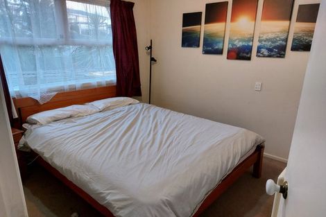 Photo of property in 14 Barnfield Place, Glendene, Auckland, 0602