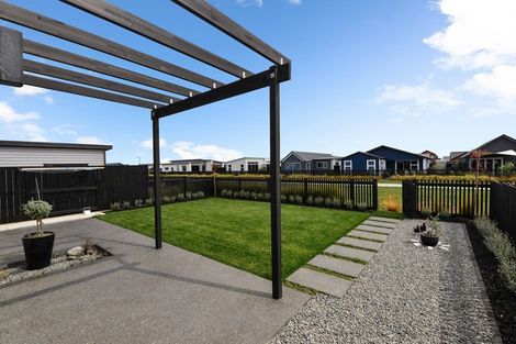 Photo of property in 7 Lavinias Way, Chartwell, Hamilton, 3210