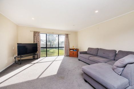 Photo of property in 28 Peppertree Glade, Kelvin Grove, Palmerston North, 4414