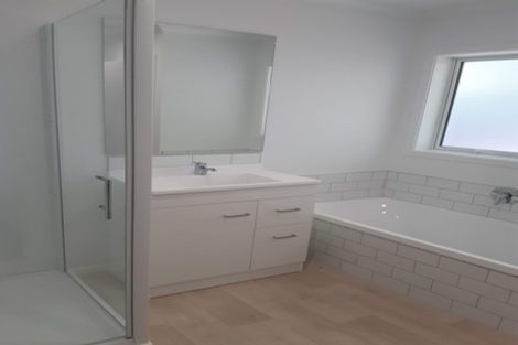 Photo of property in 33a Black Beech Street, Birchville, Upper Hutt, 5018