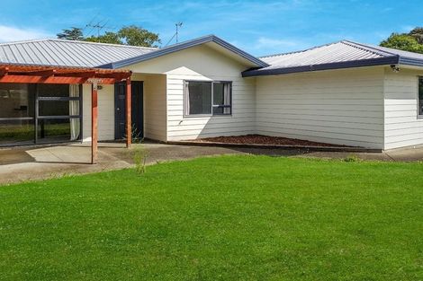 Photo of property in 186 Henderson Valley Road, Henderson, Auckland, 0612