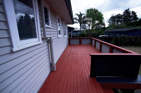 Photo of property in 12 Lucinda Place, Glen Eden, Auckland, 0602