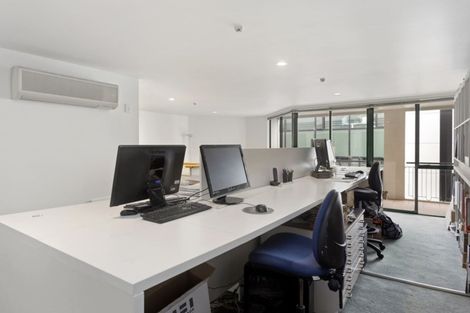 Photo of property in Regent Courts, 5/75 Gloucester Street, Christchurch Central, Christchurch, 8013