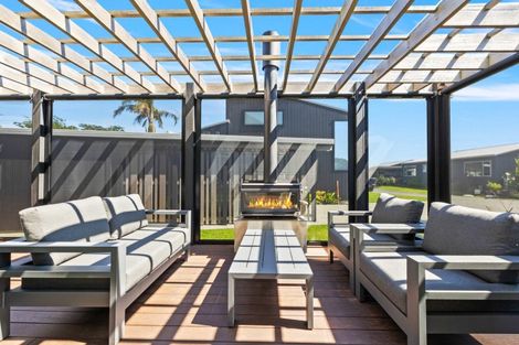 Photo of property in 5 Citrus Place, Mangawhai, 0505