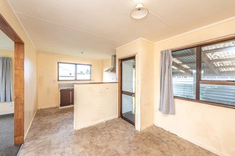 Photo of property in 35 Carson Street, Castlecliff, Whanganui, 4501