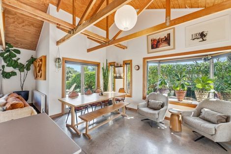Photo of property in 72d Wairau Road, Oakura, 4314