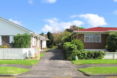 Photo of property in 1/4 Jern Place, Eastern Beach, Auckland, 2012