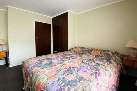 Photo of property in 15 Whaka Street, Maungaturoto, 0520