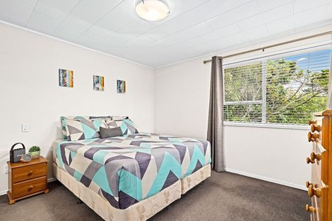 Photo of property in 50 Allington Road, Massey, Auckland, 0614