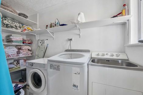 Photo of property in 57 Huatoki Street, Vogeltown, New Plymouth, 4310