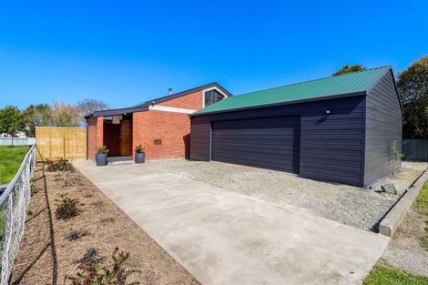 Photo of property in 3 Bristol Street, Pareora, 7912