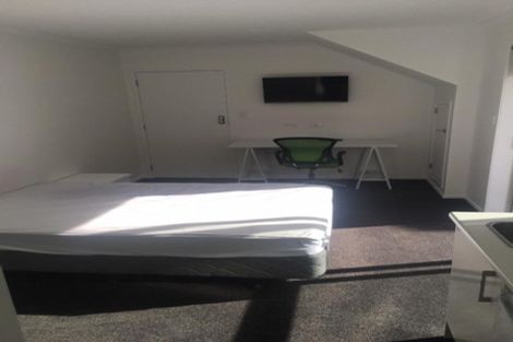 Photo of property in 2/16 Hogan Street, Hamilton East, Hamilton, 3216