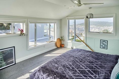 Photo of property in 44 Mortimer Terrace, Aro Valley, Wellington, 6021