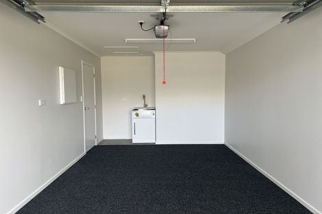 Photo of property in 35 Waruhia Crescent, Rototuna North, 3281