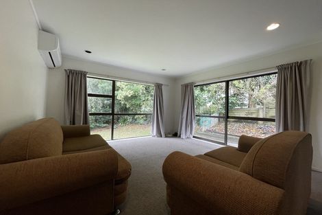 Photo of property in 2/1 Seaford Place, Murrays Bay, Auckland, 0630