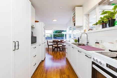 Photo of property in 19 Wilson Place, Papakura, 2110