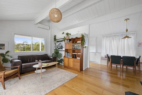 Photo of property in 12 Honnor Place, Hurdon, New Plymouth, 4310