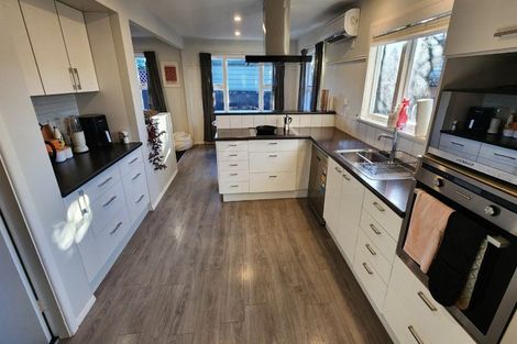 Photo of property in 90 Retreat Road, Avonside, Christchurch, 8061