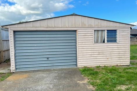 Photo of property in 100 Marne Road, Papakura, 2110