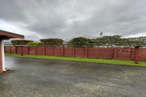 Photo of property in 2/30 Whitley Avenue, Ebdentown, Upper Hutt, 5018