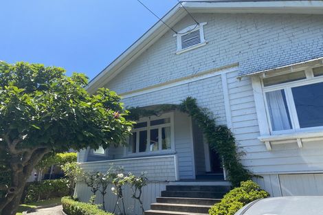 Photo of property in 34a Exmouth Road, Northcote, Auckland, 0627