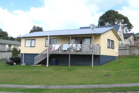 Photo of property in 16a Carillon Place, Massey, Auckland, 0614