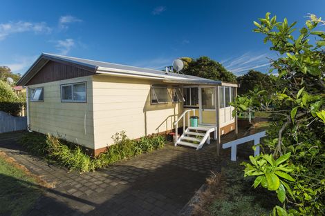 Photo of property in 10 Solander Street, Tolaga Bay, 4077