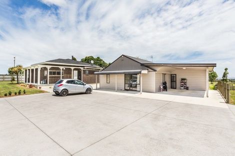 Photo of property in 574 Patumahoe Road, Pukekohe, 2678