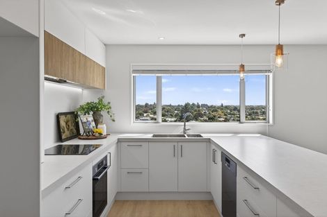 Photo of property in 124a Centaurus Road, Huntsbury, Christchurch, 8022