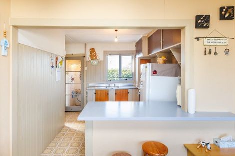 Photo of property in 51 Pratt Avenue, Foxton Beach, Foxton, 4815